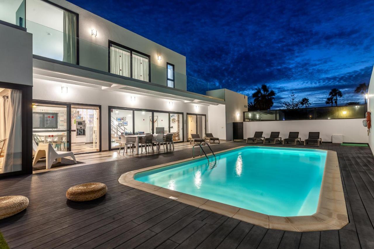 Villa Luxury Azul Private Pool And Bbq Corralejo By Holidays Home Bagian luar foto