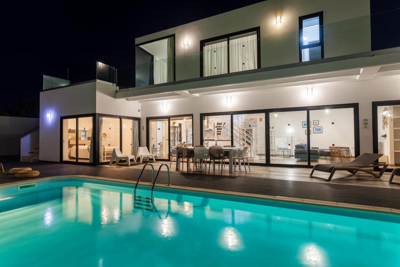 Villa Luxury Azul Private Pool And Bbq Corralejo By Holidays Home Bagian luar foto